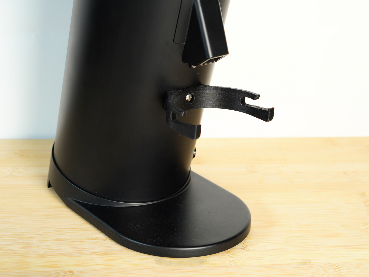 DF64/ DF83 Improved Portafilter Holder and Magnetic Funnel (58mm size, 2 ears)