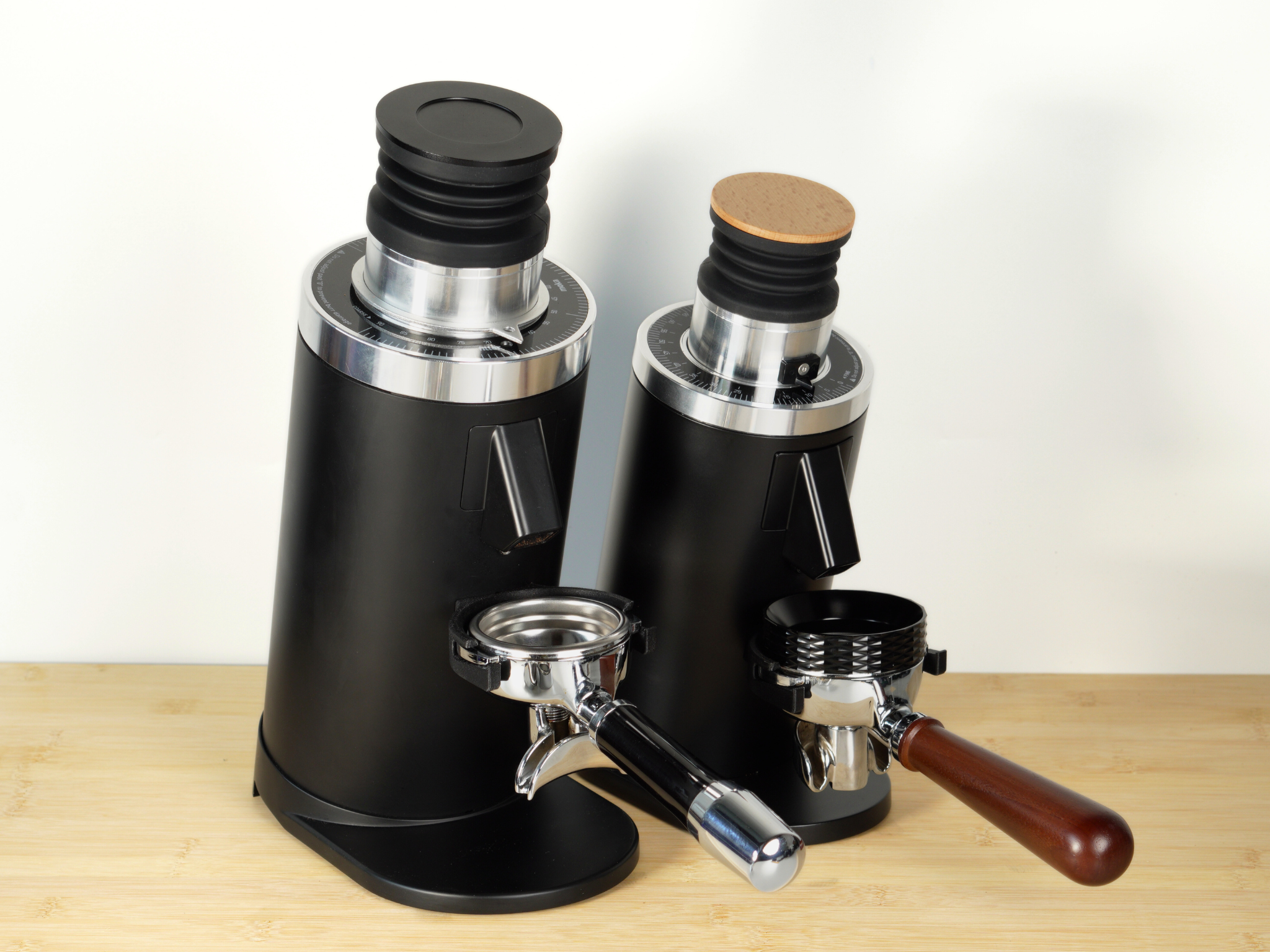 DF64 Improved Portafilter Holder and Magnetic Funnel (58mm size, 2 ear