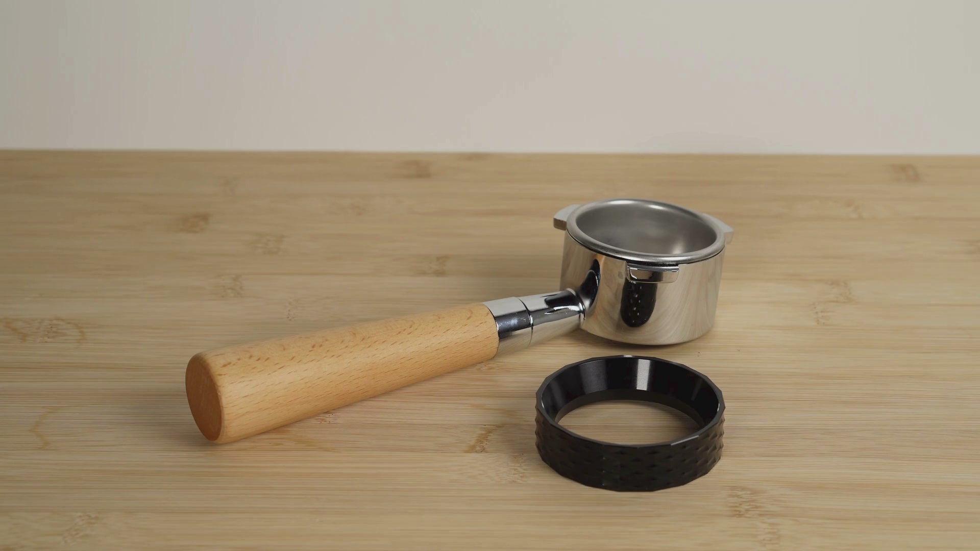 DF64 Gen 1/2 Breville Sage 54mm Portafilter Holder and Magnetic Funnel